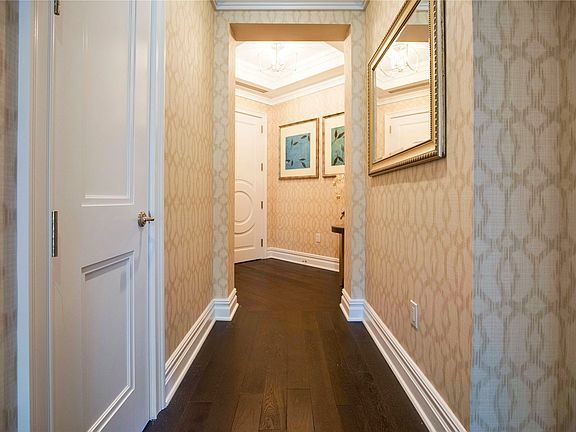 5th image of 5000 Royal Ct #5014