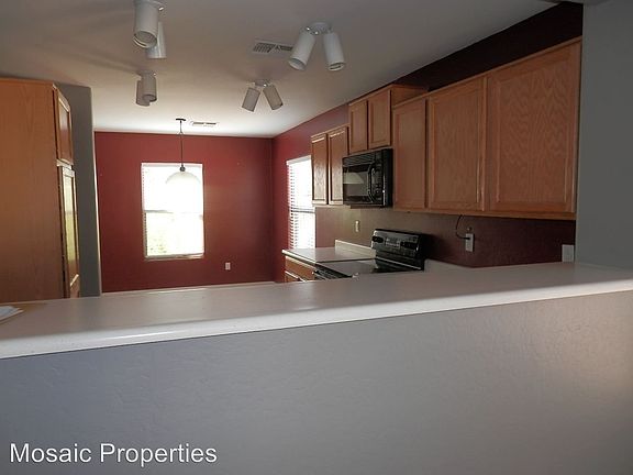 4th image of 43640 W Arizona Ave