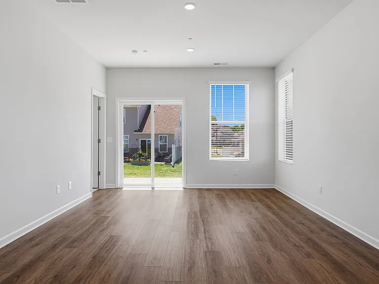 473 Alcott Way — Photo 8