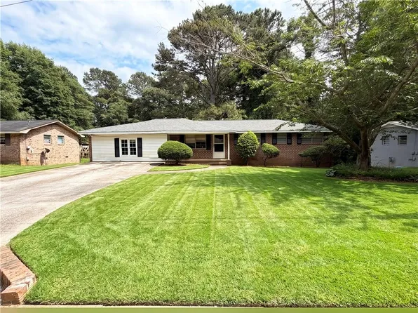 10183 Starr St SW, Covington, GA 30014