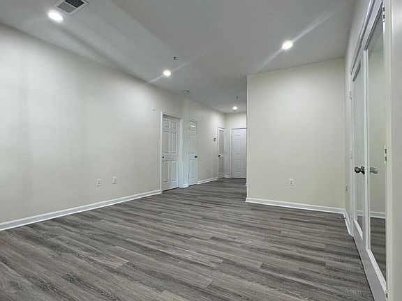 4th image of 15607 Everglade Ln #B203