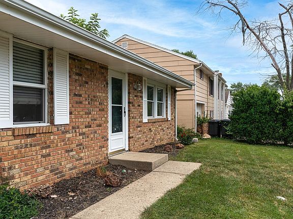 3rd image of 1504 Sherwood Dr
