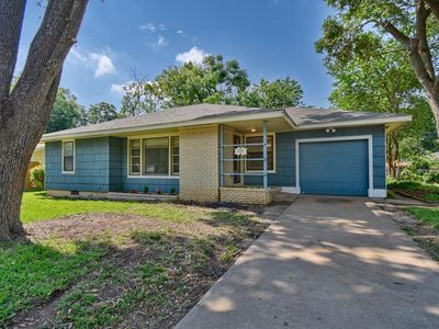 504 E Tom Green St, Brenham, TX, 77833