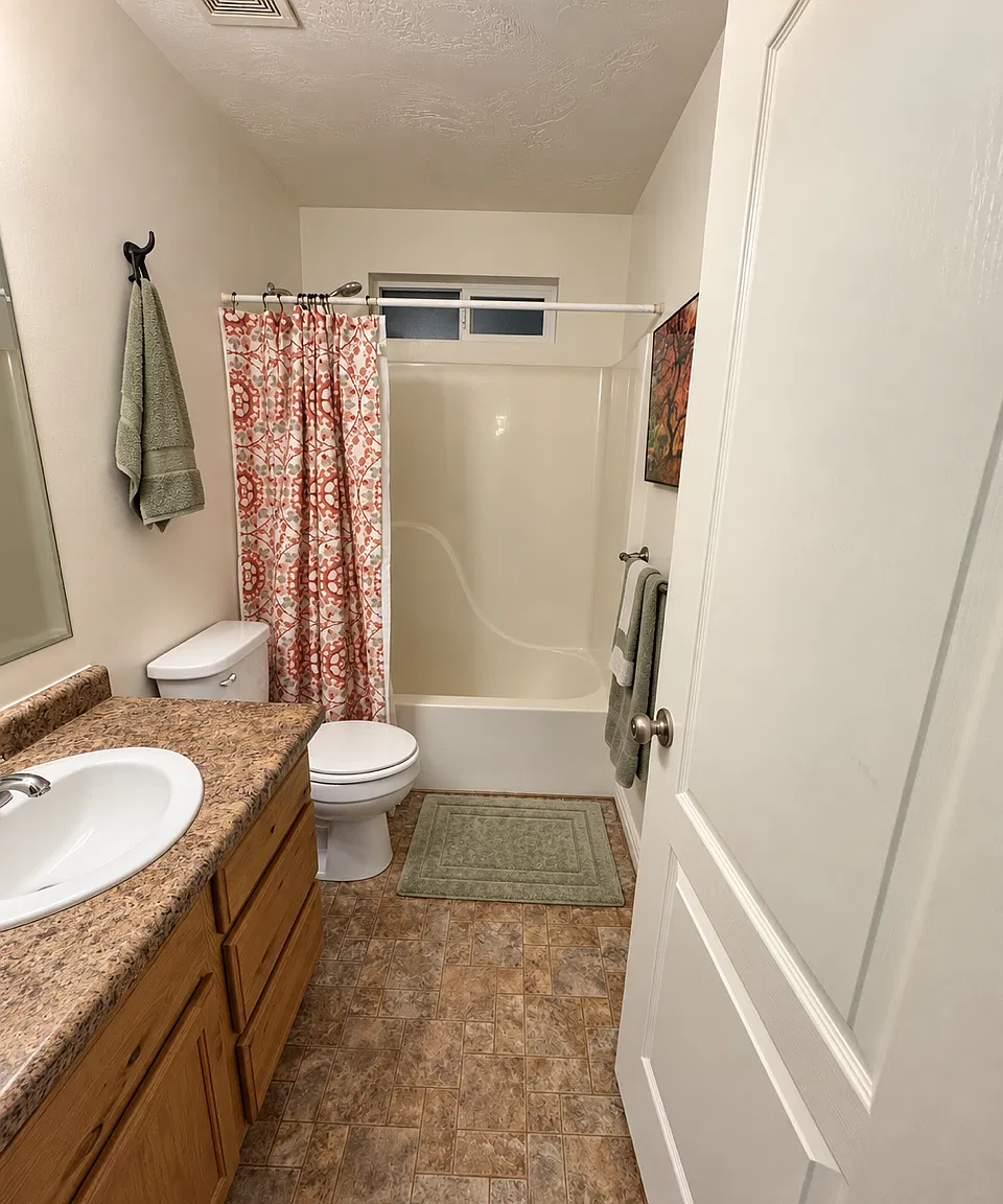 3 bed, 1716 sqft, $3,400 — Photo 3