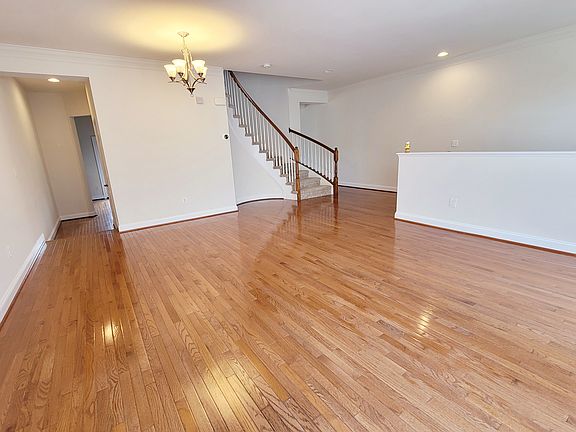 3rd image of 43348 Old Ryan Rd