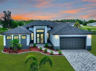 623 SW 8th Ct, Cape Coral, FL 33991