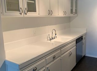 2010 N Beachwood Dr APT 201, Los Angeles, CA 90068