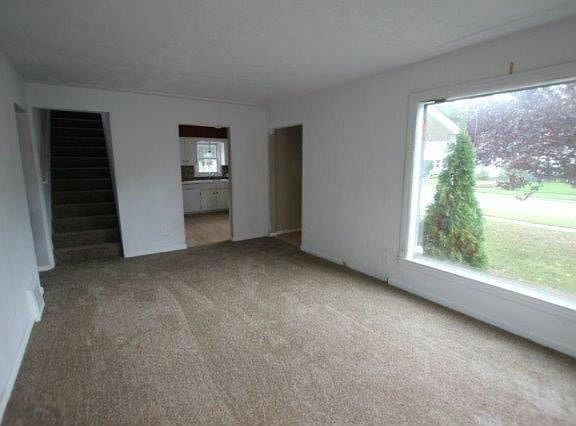 4th image of 457 Maethy St SE