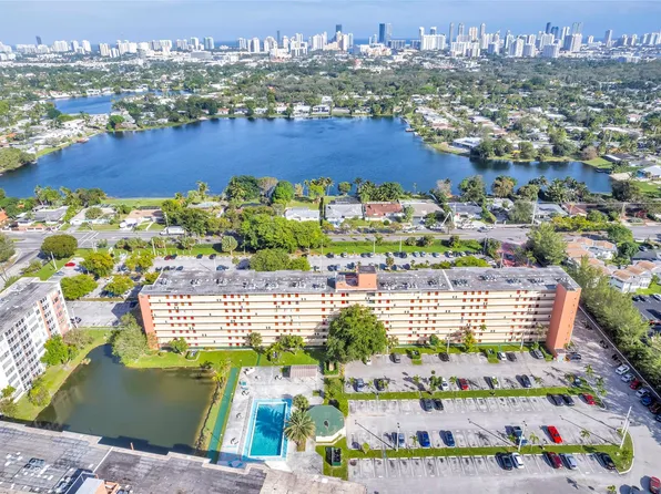 1780 NE 191st Street #701-2, Miami, FL 33179