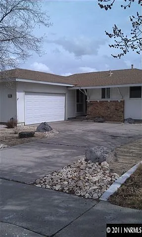 690 Ibis Ln photo 1