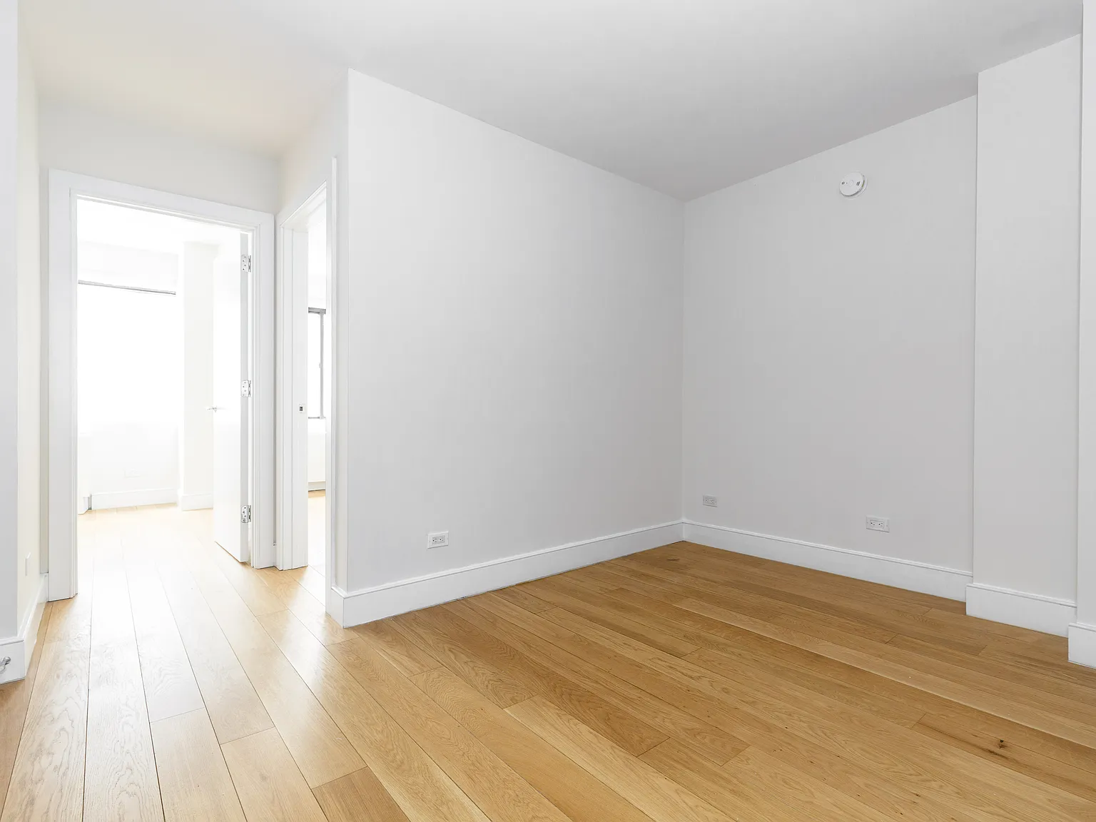 230 East 44th Street — Photo 4
