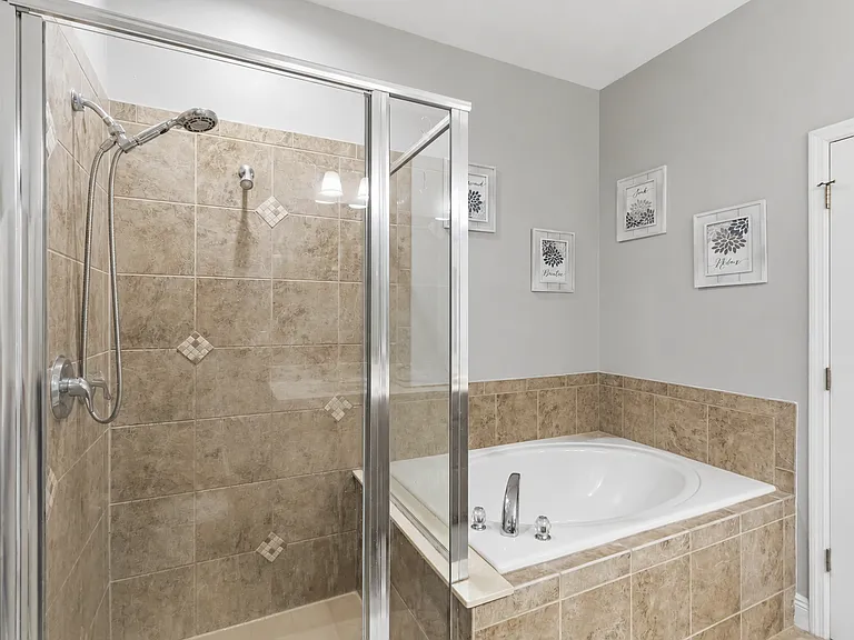 13635 Hidden Forest Cir — Photo 9