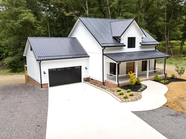 858 Milroy Grose Rd, Lansing, WV 25862