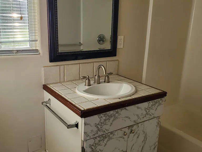 Meadow Rd — Photo 15
