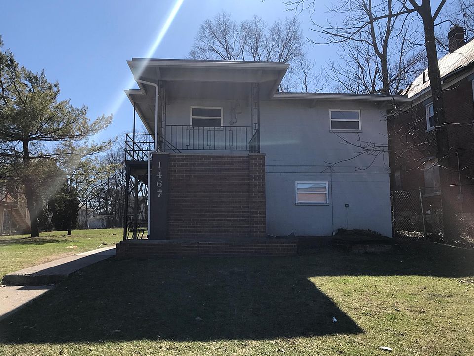 1st image of 1467 E Mound St APT 6