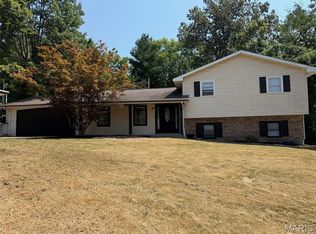 1446 N Henderson St, Cape Girardeau, MO 63701