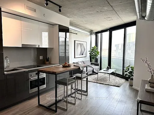 21 Lawren Harris Sq #1101 — Photo 8