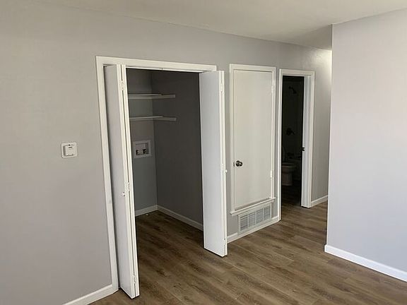 3rd image of 2937 Fairway Dr