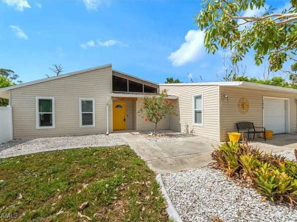 3659 Myers Ln, Saint James City, FL 33956