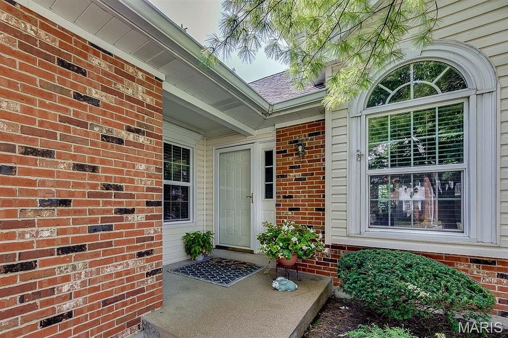 7366 Westover Colonial Ln, Saint Louis, MO 63119 | Zillow