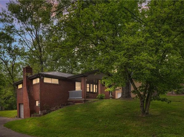 9830 Don Dr, Irwin, PA 15642