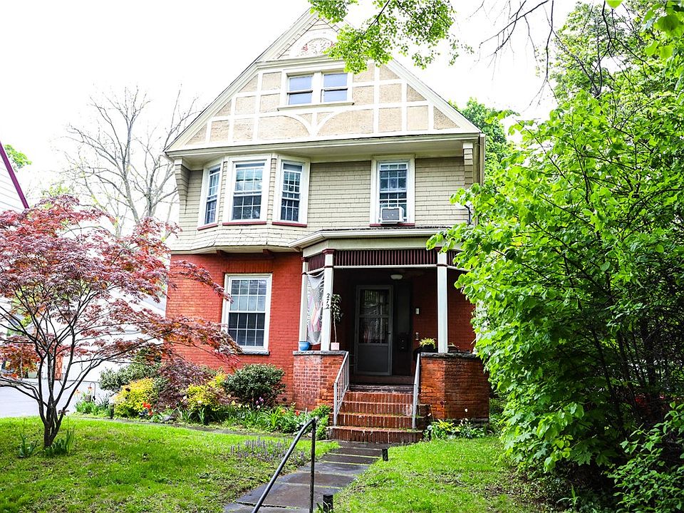 1st image of 272 Linden St