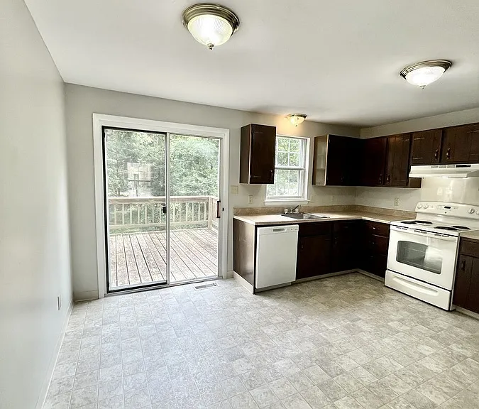 444 Tanglewood Ln — Photo 53