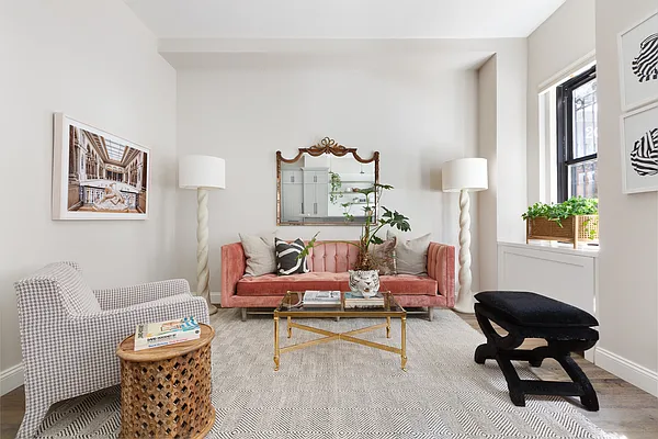 Sold by Compass | media 1