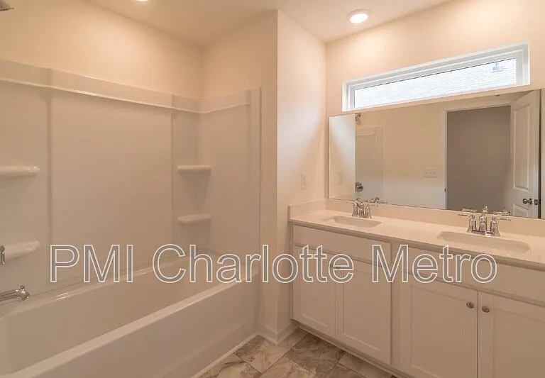 7139 Bentz St — Photo 11