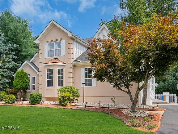 4th image of 26 Tuscany Drive