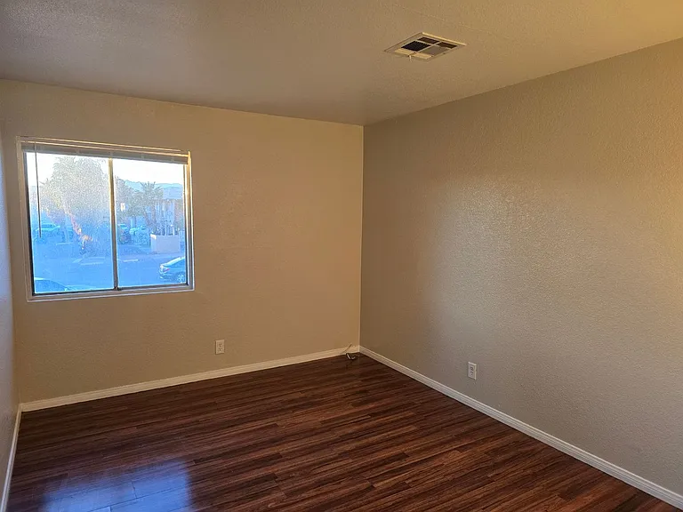1724 Breckenwood Ct — Photo 6