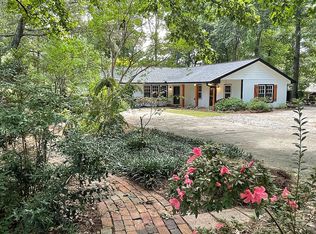 5532 Woods Cir, Stone Mountain, GA 30087