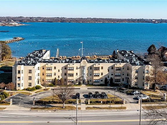 2nd image of 1180 Narragansett Blvd APT B1