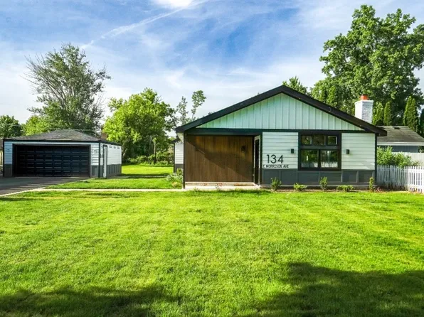 134 E Morrison Ave, Mount Prospect, IL 60056