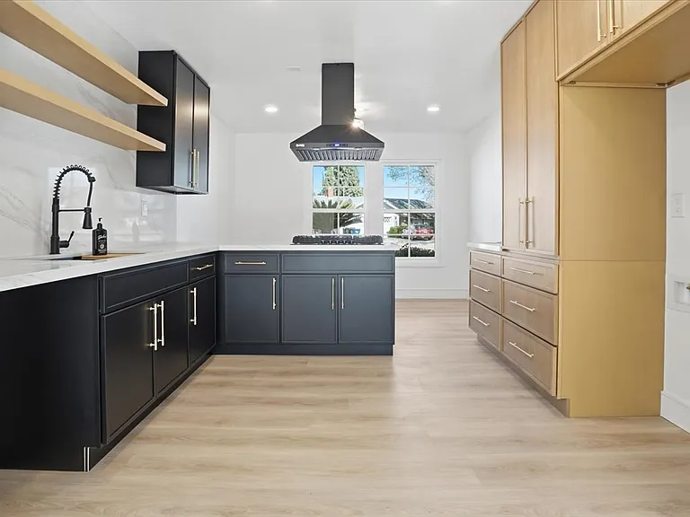1410 Pleasant View Dr — Photo 3