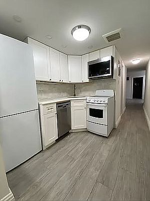 1st image of 517 E 75th St APT Bw