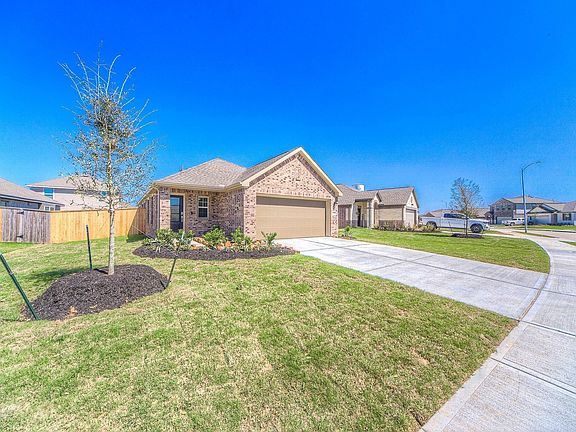 3rd image of 26006 Rosin Lake Ln