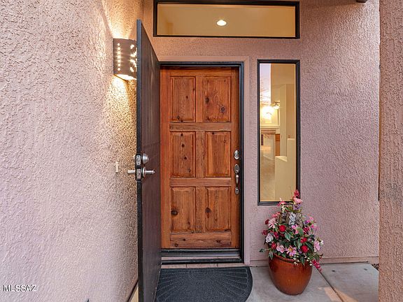 4th image of 7068 N Avenida Adella