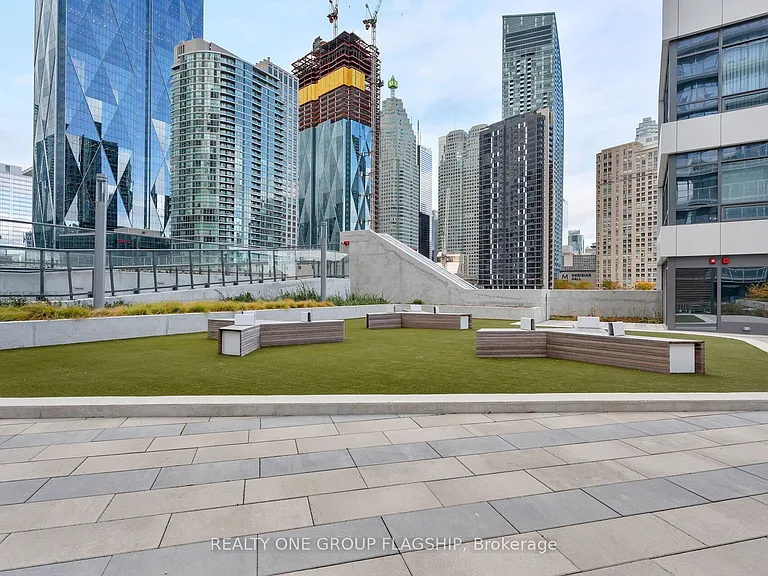 28 Freeland St #1609 — Photo 38