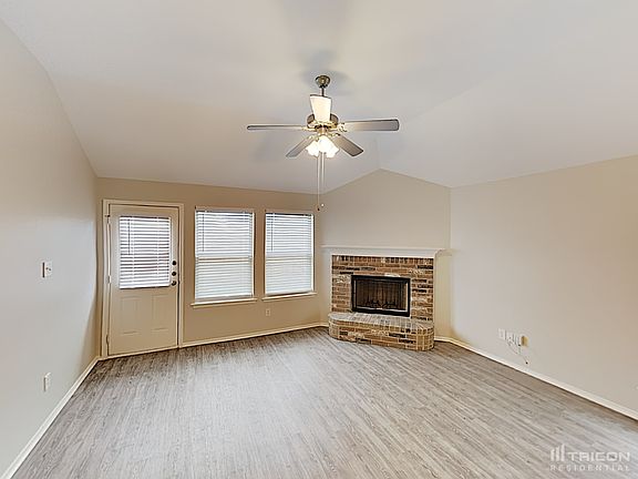 5th image of 1701 Bob Dr