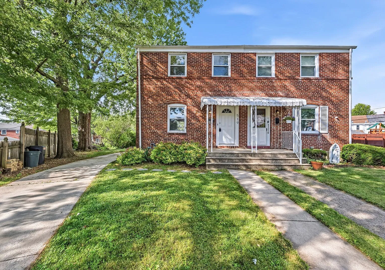Move In Ready!! Freshly Updated 3-Bedroom Home For Rent — Photo 2