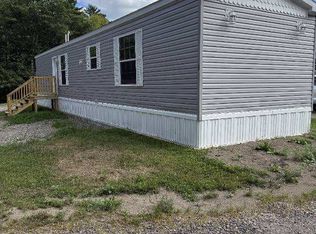 17 Austin Dr, Orono, ME 04473