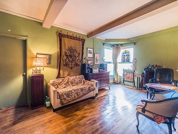 4th image of 68-61 Yellowstone Blvd #109