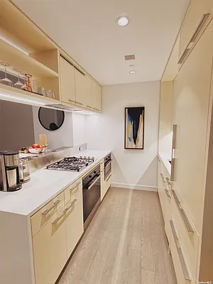 Rented by Keller Williams Realty Gold Coast | media 15