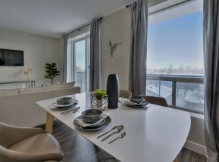 838 Pinewood Cres #1169191, Ottawa, ON K2B8B7