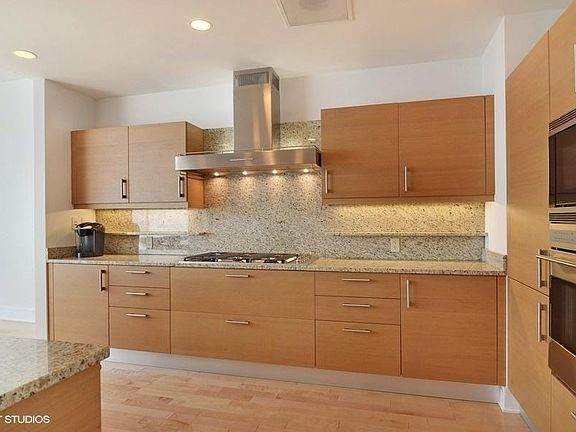5th image of 401 N Wabash Ave Unit 43h