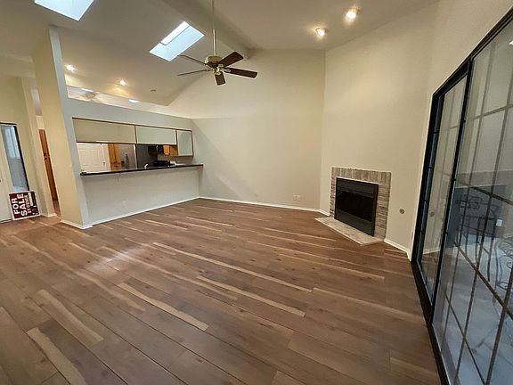 2nd image of 932 N Rolling Green Rd