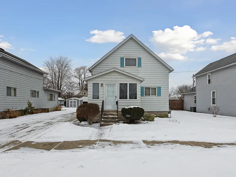 2206 S Monroe St — Photo 12