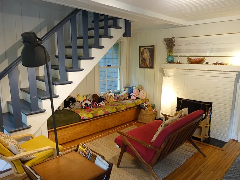 Woodland Dr — Photo 3
