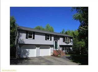 1064 Sunset Ave, Glenburn, ME 04401